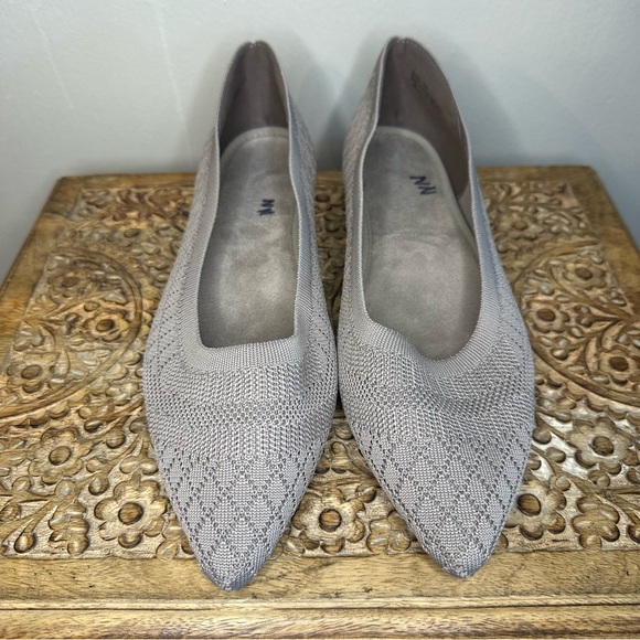 Bella Vita Mireya Taupe Pointed Toe Ballet Flats sz12 - Picture 2 of 7